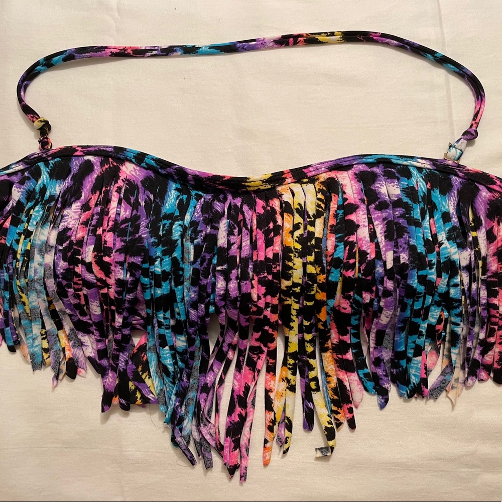 Raisin’s strapless bikini top